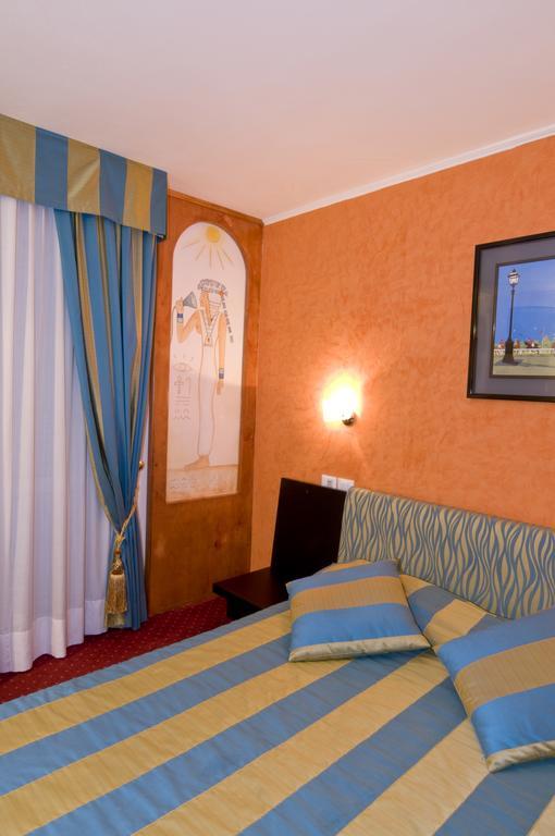 Hotel Soraya Lignano Sabbiadoro Zewnętrze zdjęcie